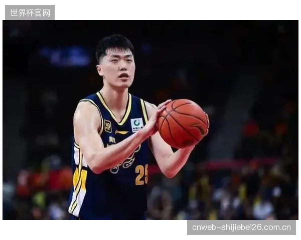 张皓嘉在对阵北京的系列赛次战中命中关键球，为广东队保留晋级希望。